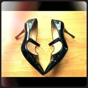 Manolo Blahnik Black Compari Patent Leather Pumps